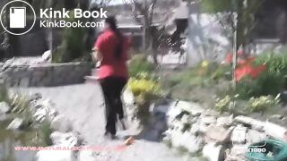 NSG nice brune poop in banc