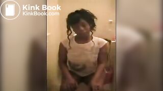 ebony goddess poops