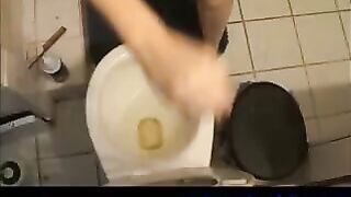 girls pooping and farting on the toilet