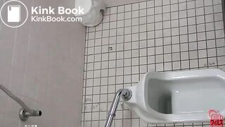 Poopeegirls - Young Asian diarrhea in the toilet with a webcam