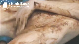 Japanese-Lesbian-Scat-1