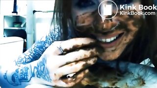 Russian Betty Smears And Licks Her Shit 2