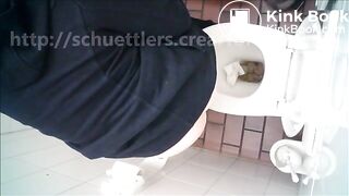 chubby girl had to poop