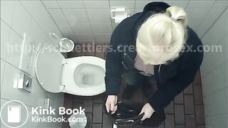 chubby girl had to poop