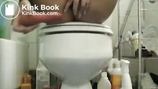 Teen with bush pushes dildo with big shit