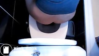 overhead-sideview toilet