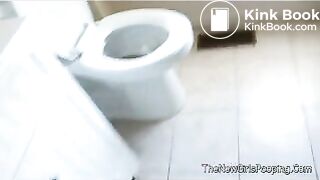 lovely chicks pooping