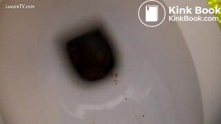 skinny girl toilet poop