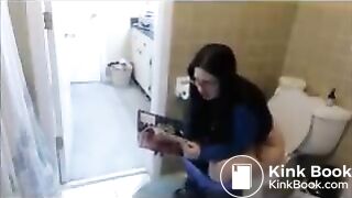 toilet chicks shitting