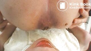 ARMD-437 (jap lesbo scat)(00h10m31s-00h10m51s)