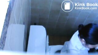 Korean Woman Pooping