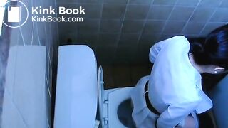 Korean Woman Pooping
