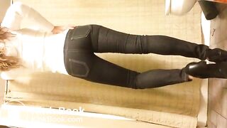 Jeans poop