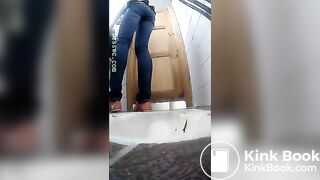 russian toilet pooping 1