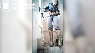 russian toilet pooping 1