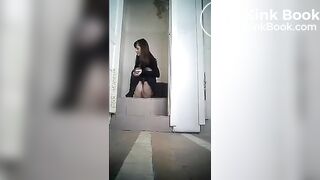 russian toilet pooping 1