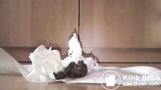 Mature lady's magnificent turd