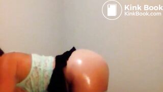 Anal dildo and big poop on webcam