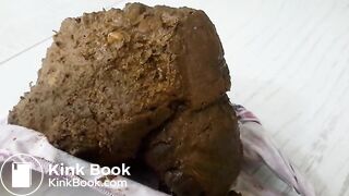 Blonde huge pantypoop