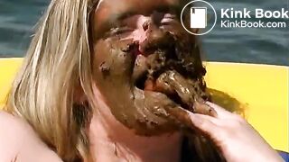 Rubber boat scat
