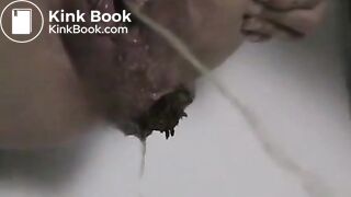 Loose hole granny shits