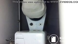 Toilet plops (01)