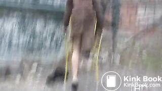 NSG shitting in chaise