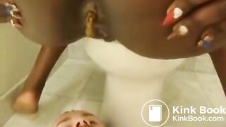 Bubble butt ebony girl pooping on her boyfriend On shittytub