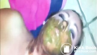 Amateur Scat Couple play with their shit