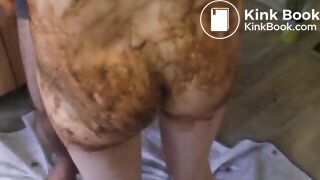 Nice Couple play Scat in Dirty-Action