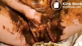 scat smearing woman