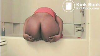Black Girl On Tub
