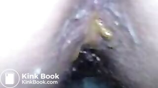 MOV00002_poop_shitting