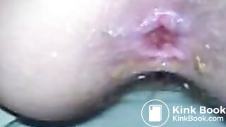 MOV00002_poop_shitting