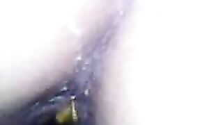 MOV00002_poop_shitting