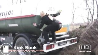 NSG blond diarhea camion citerne