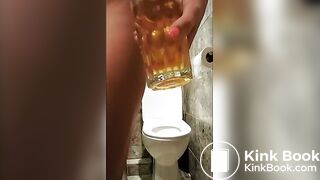 tight blonde shits on toilet seat