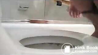 girls farting and pooping 11