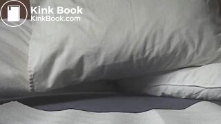 hottie pooping by her pillow