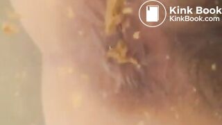 sexy girl shitting underwater