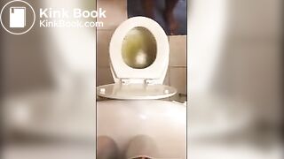girl pooping and farting 4