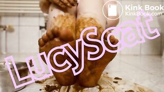 Shit and piss feet massage  LucyScat