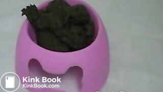 Dante Posh Shits In Bowl