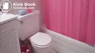 Big girl pooping