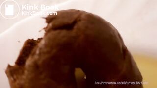 Shit and piss on plate  LucyScat