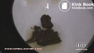 GirlPooping (20)