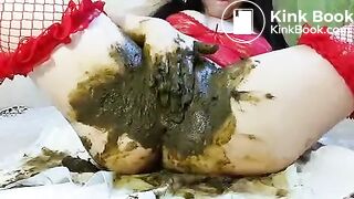 Real nice scat girl III
