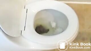 Hot Girl Pooping On The Toilet
