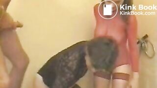 Partouze dans une baignoire