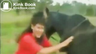 the horse shited on girl's head